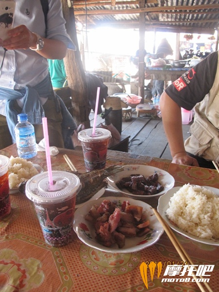 街角老挝普通饭菜