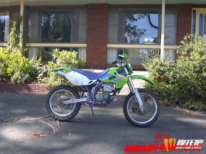 1994 Kawasaki KLX 25040.jpg