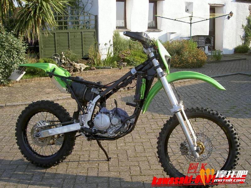 1994 Kawasaki KLX 25050.jpg