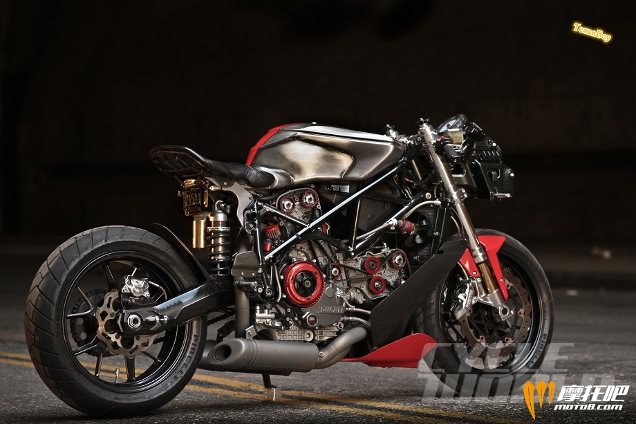 Apogee-Motorworks-Ducati-749-9.jpg