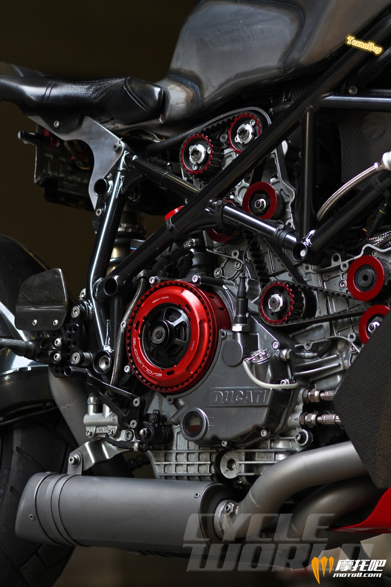 Apogee-Motorworks-Ducati-749-15.jpg