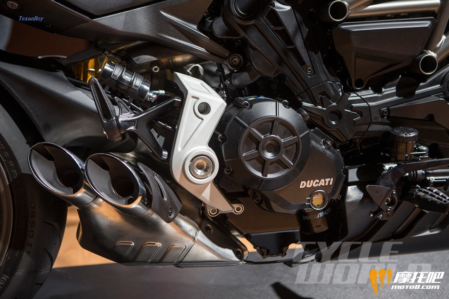 2016-Ducati-XDiavel-EICMA-2015-7.jpg