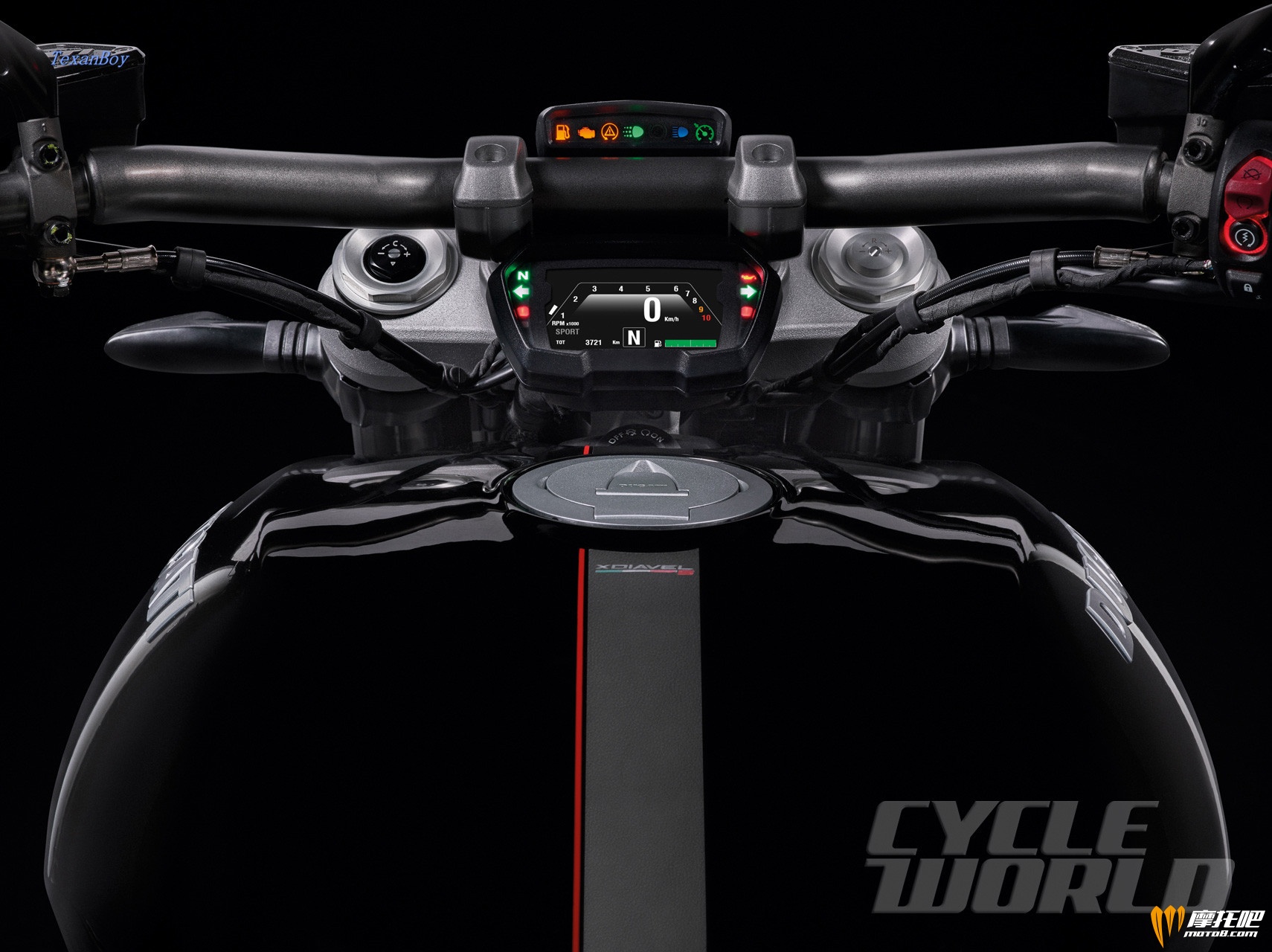 2016-Ducati-XDIAVEL-S_17.jpg