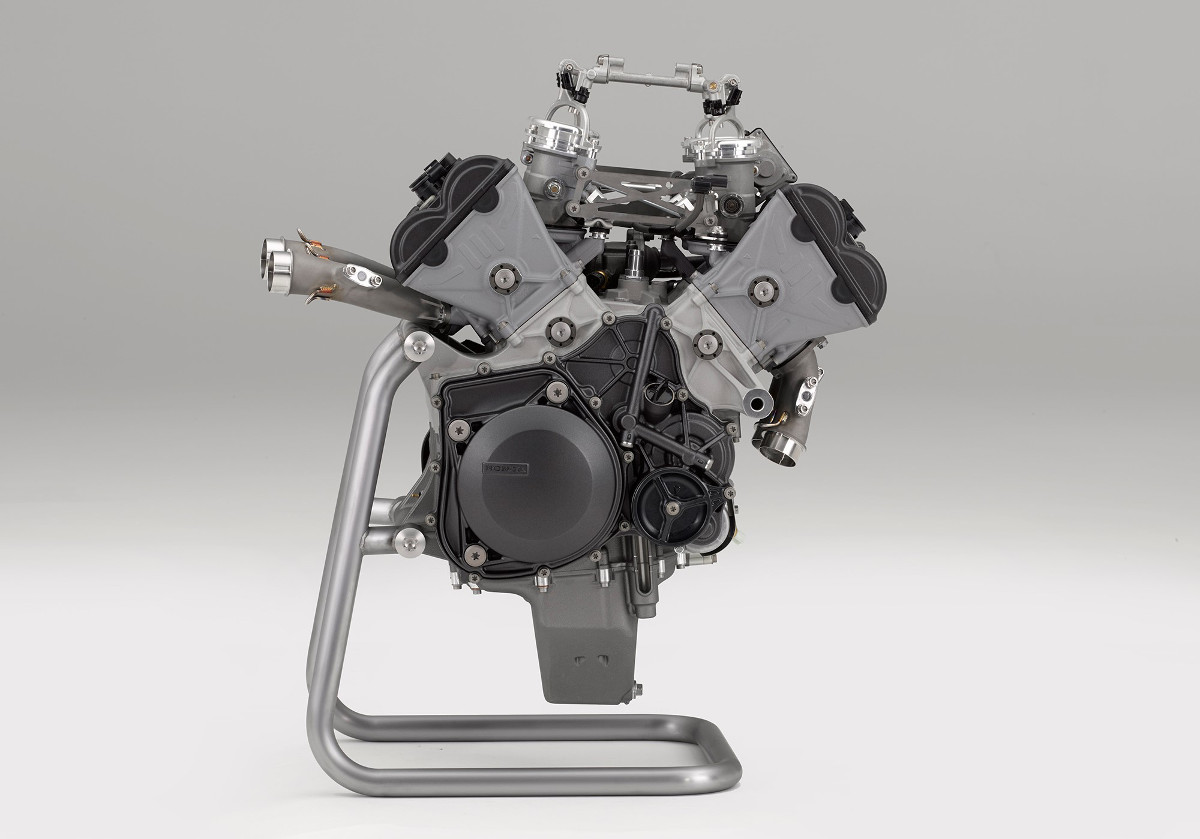 Honda_RCV213-S-Engine-RHS.jpg