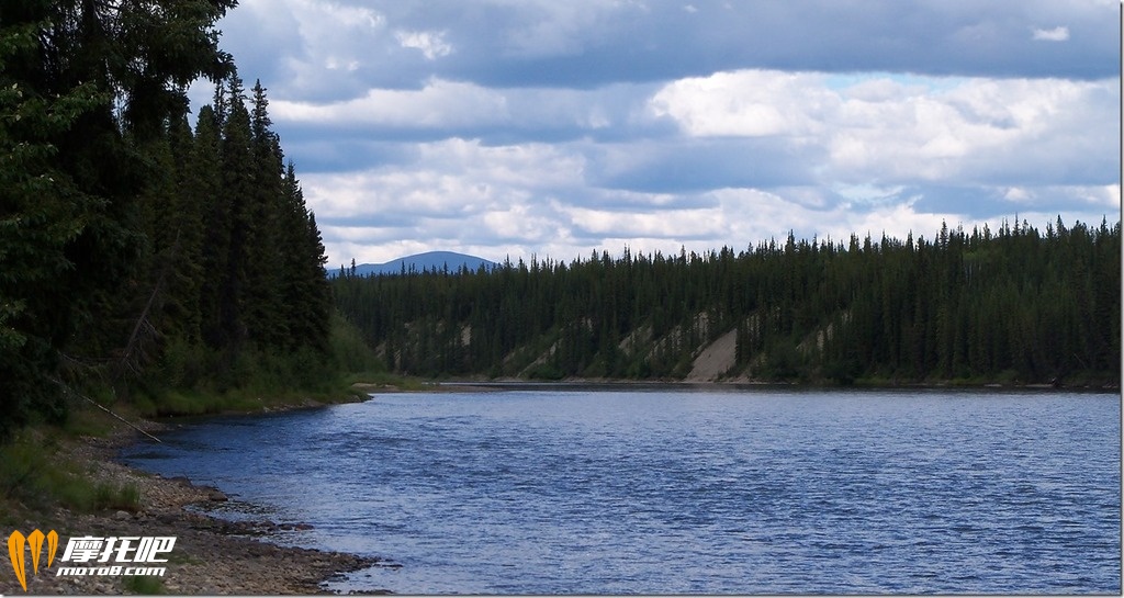 Sidney Lake on the South Canol Road_zps5lhggp5v.jpg