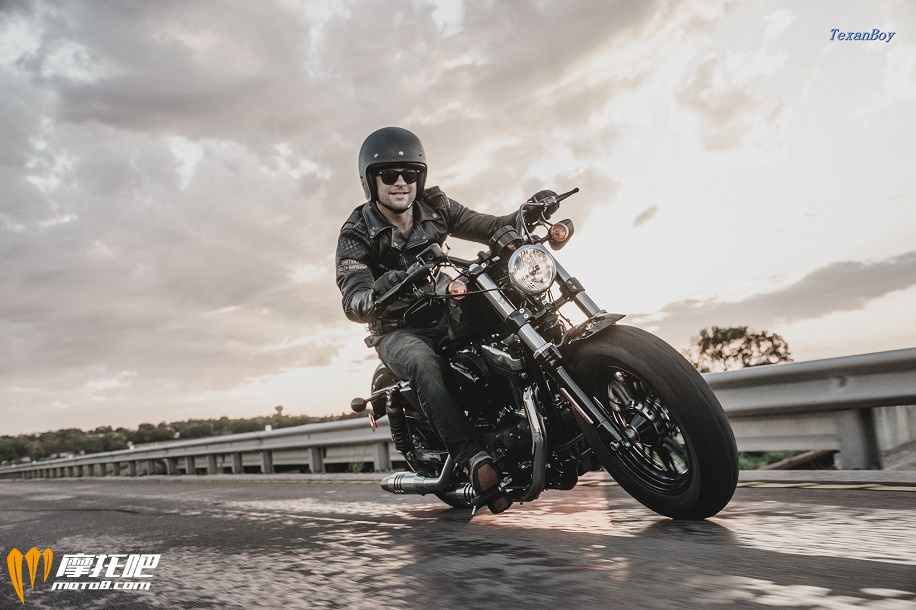 2016-Harley-Davidson-Forty-Eight2.jpg