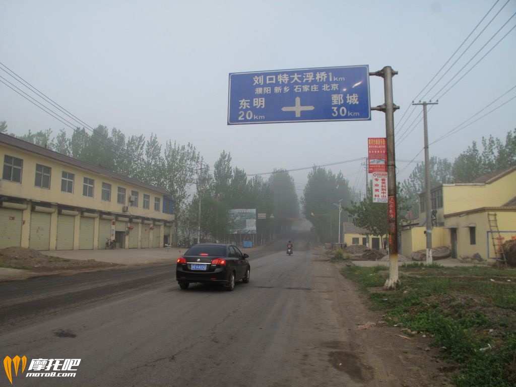 东明黄河大桥维修，走浮桥