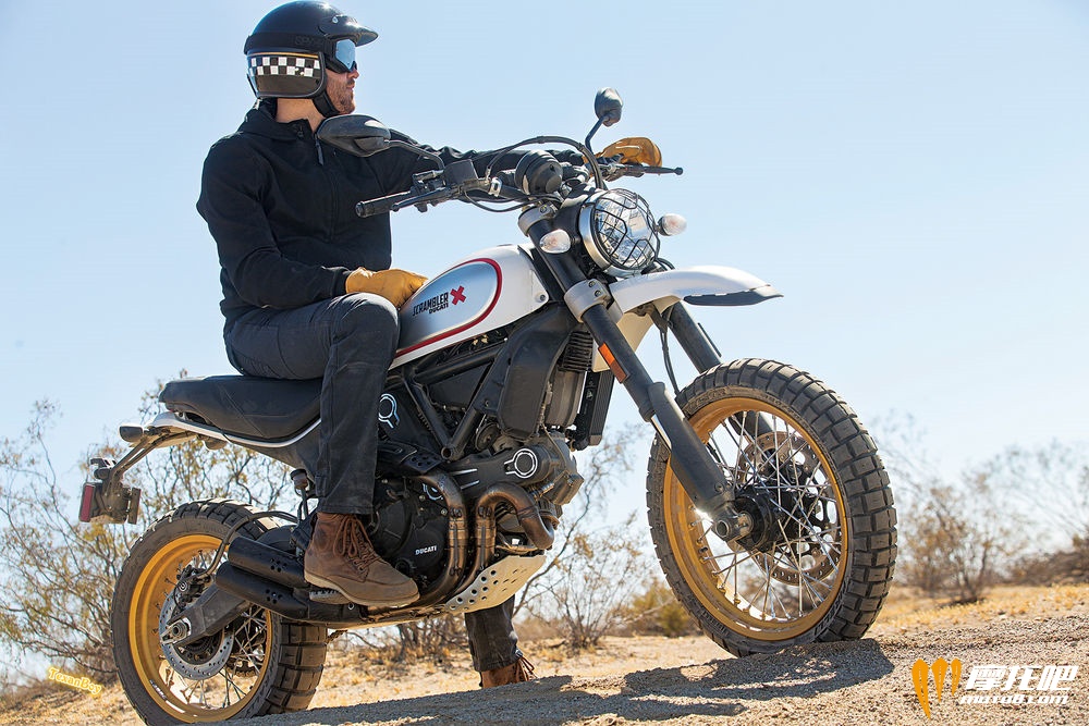 ducati-scrambler-desert-sled-ab9t1462.jpg