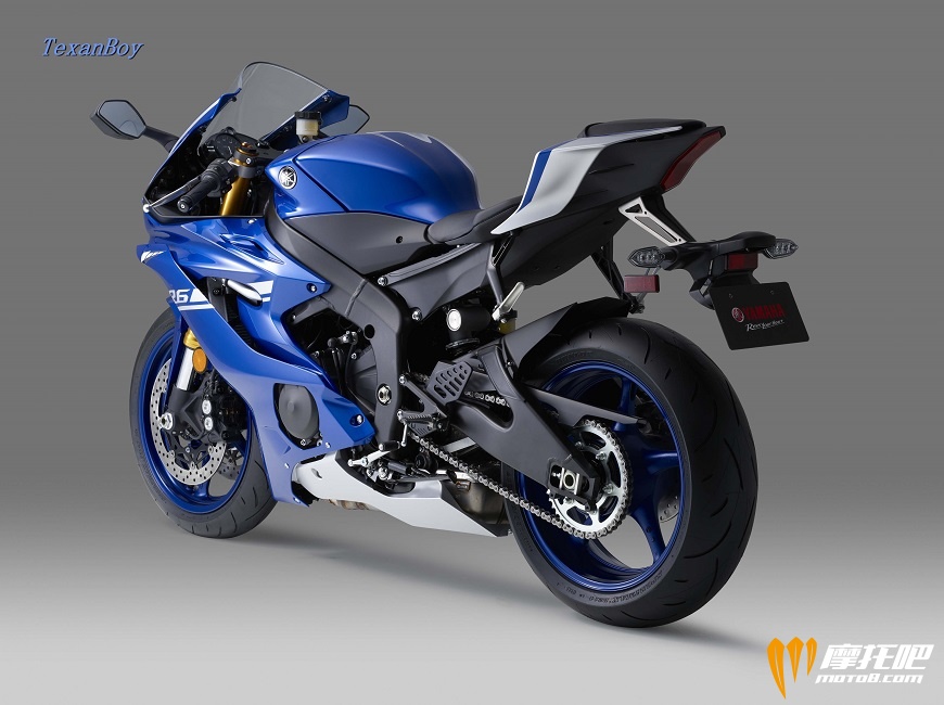 101316-2017-yamaha-yzf-r6-13.jpg