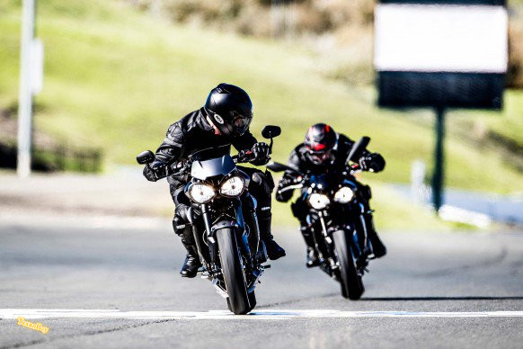 011017-2017-triumph-street-triple-BA8I9240_150DPI-582x388.jpg