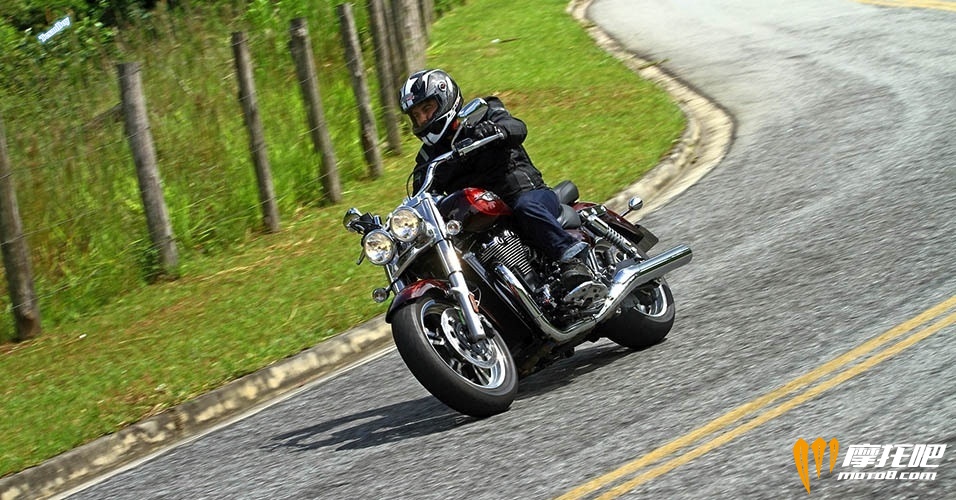 triumph-thunderbird-commander-1423071727008_956x500.jpg