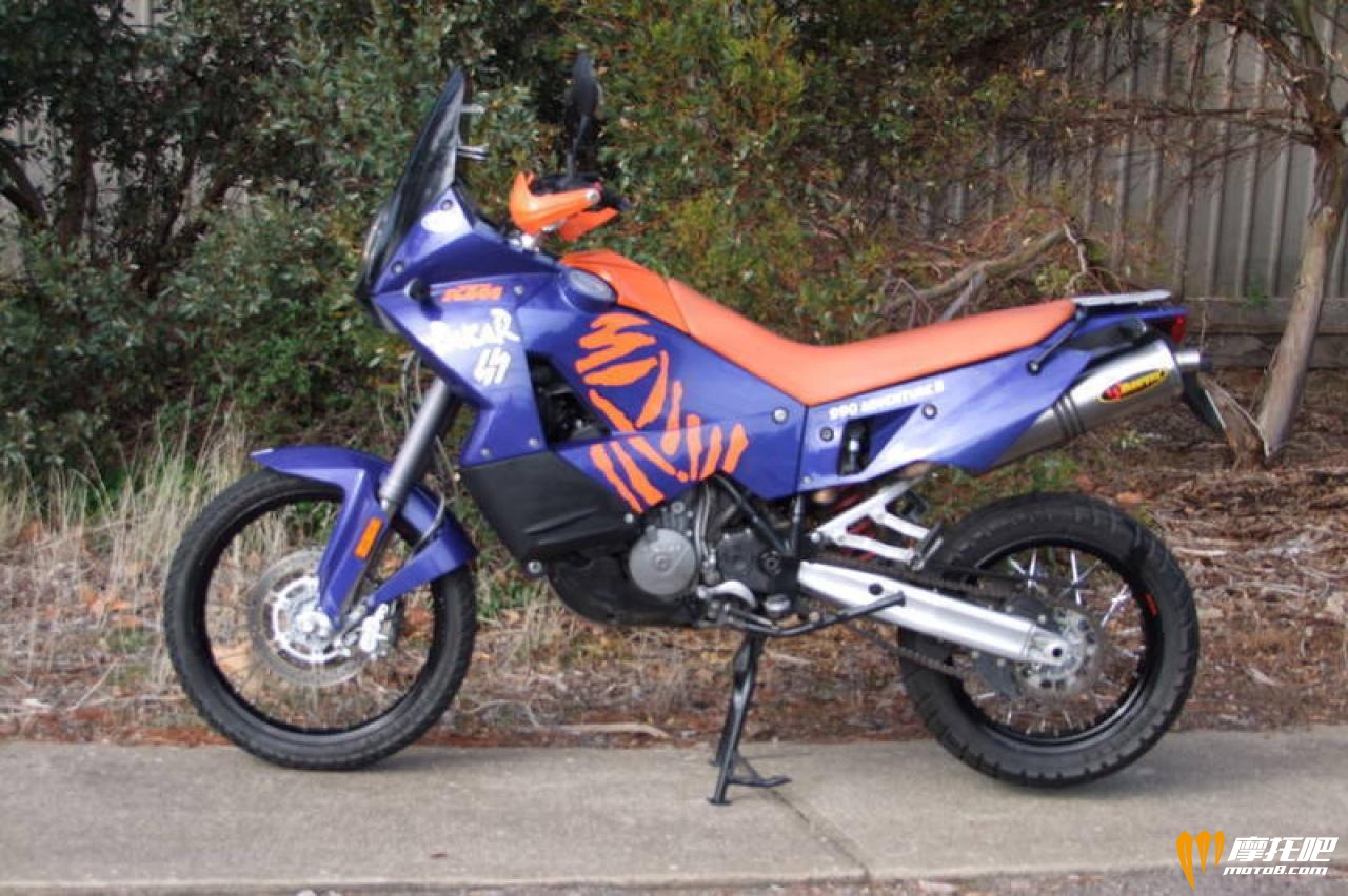 ktm-990-adventure-s-2007-10.jpg