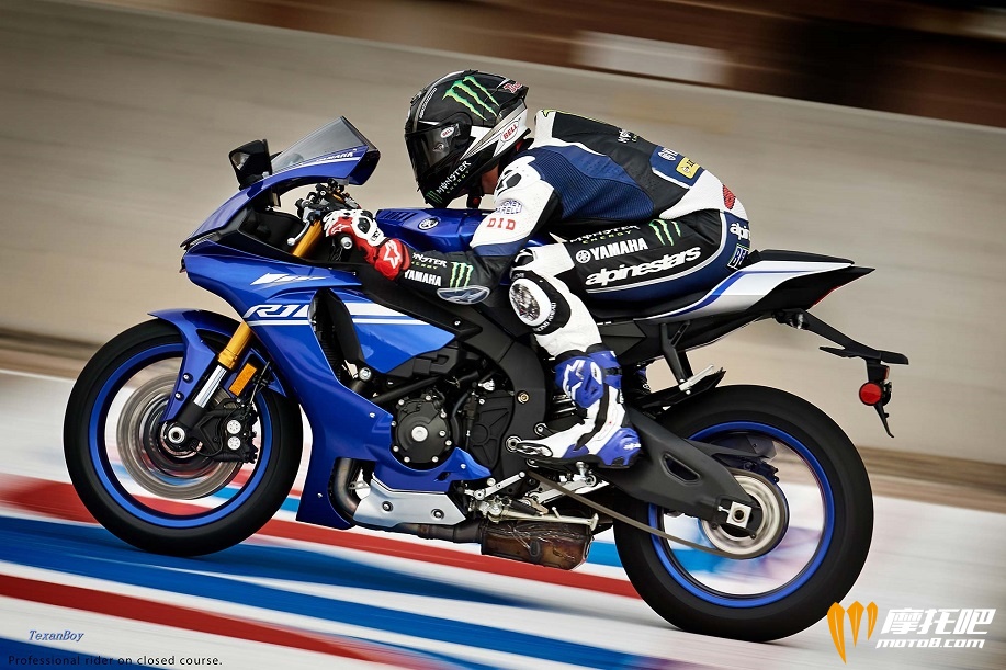 2017-Yamaha-YZF-R1a.jpg