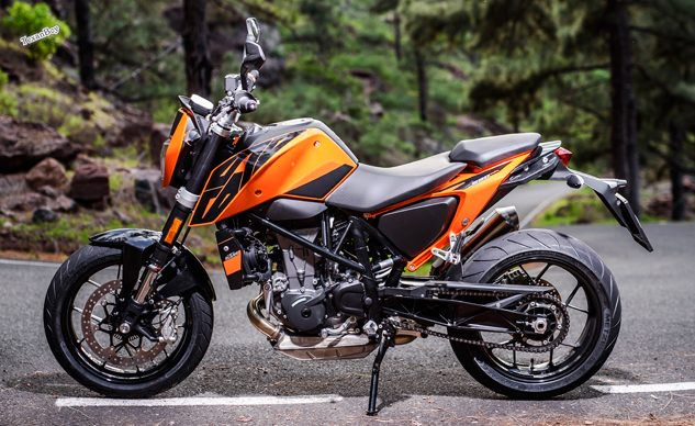 070717-2016-ktm-690-duke-f-633x388.jpg