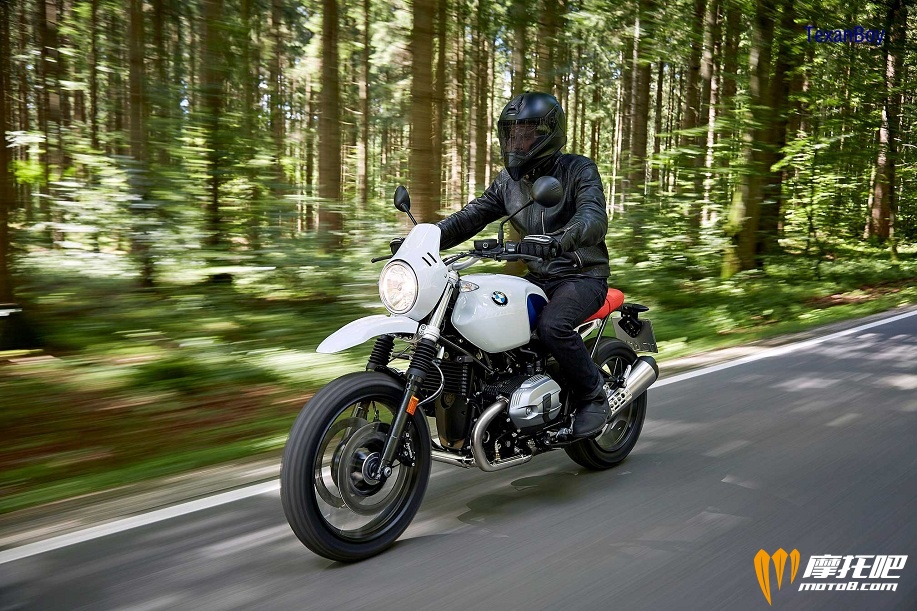 2017-BMW-RnineT-Urban-GS1.jpg