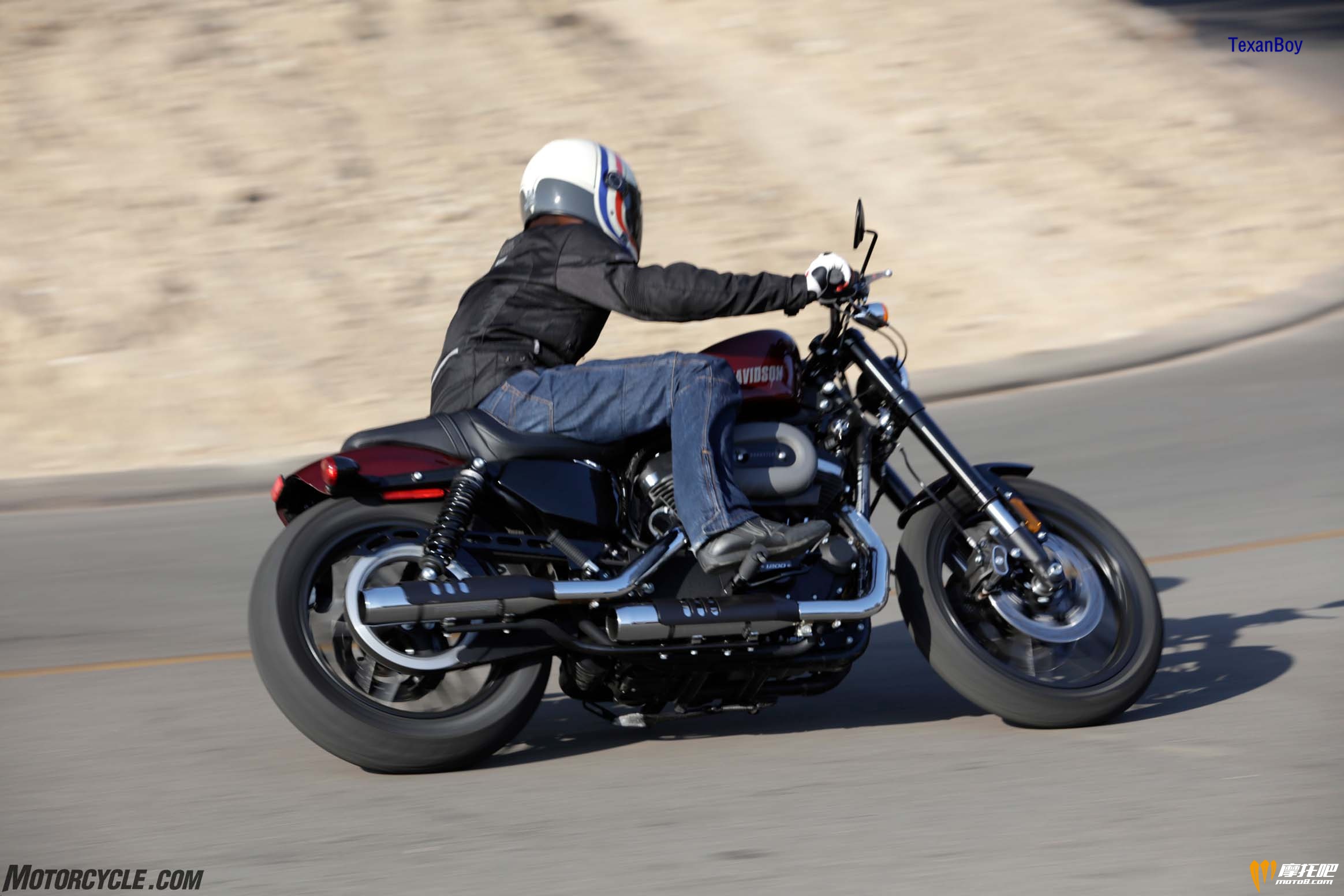 070816-Urban-Sport-Cruiser-2016-harley-davidson-roadster_RWN3450.jpg