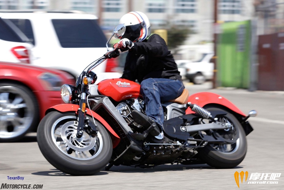 070816-Urban-Sport-Cruiser-2016-indian-scout_RWN2849.jpg