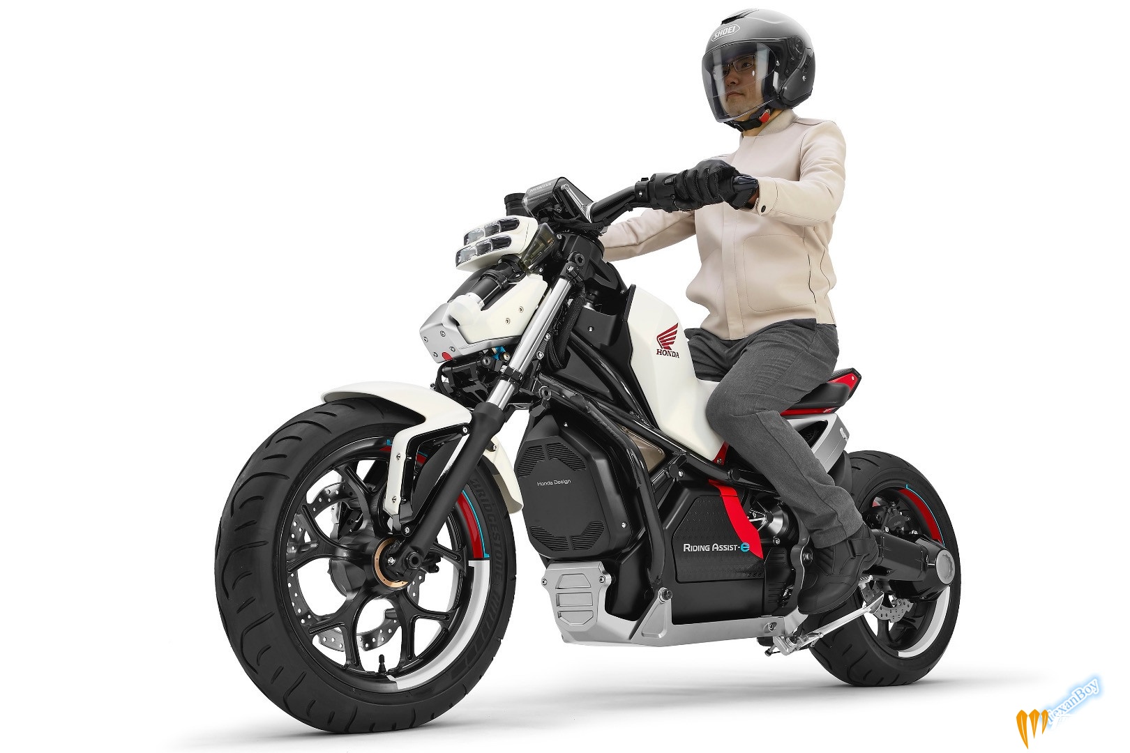Honda-Riding-Assist-e-concept-electric-motorcycle-7.jpg