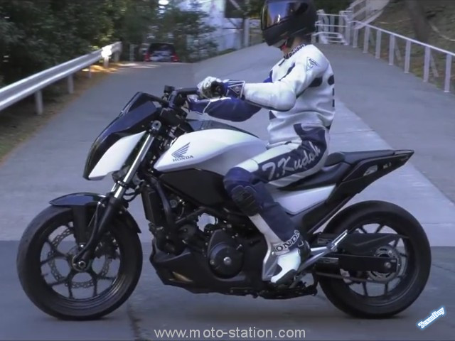honda-riding-assist-motorcycle.jpg