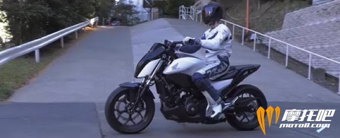Honda-Riding-Assist-Self-Balancing-Motorcycle-Explained-1.png