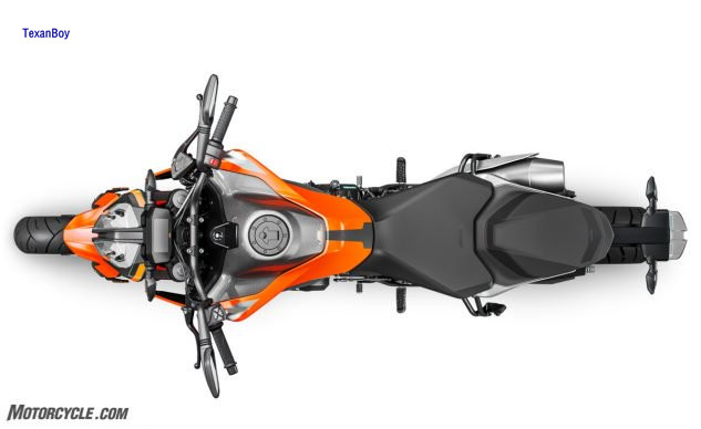 110717-2019-KTM-790-Duke-2018-11-633x388.jpg