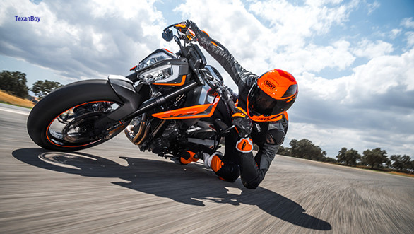 2018-KTM-790-Duke.jpg