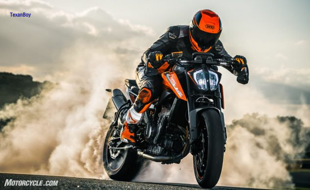 110717-2019-KTM-790-Duke-2018-633x388.jpg