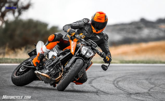 110717-2019-KTM-790-Duke-2018-2-633x388.jpg