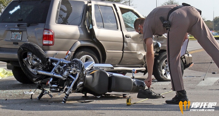 fatal-motorcycle-crash.jpg