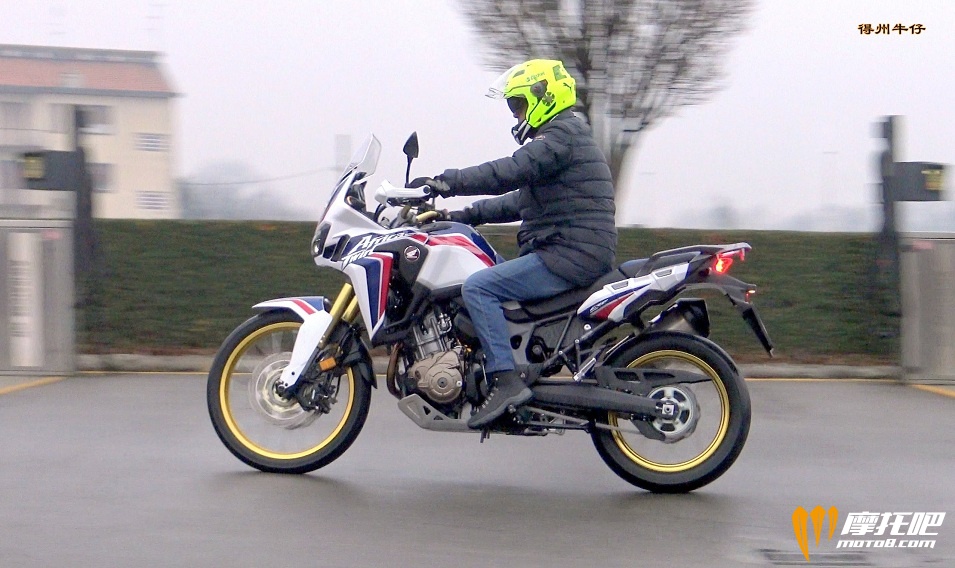 honda-africa-twin-crf-1000--8.jpg