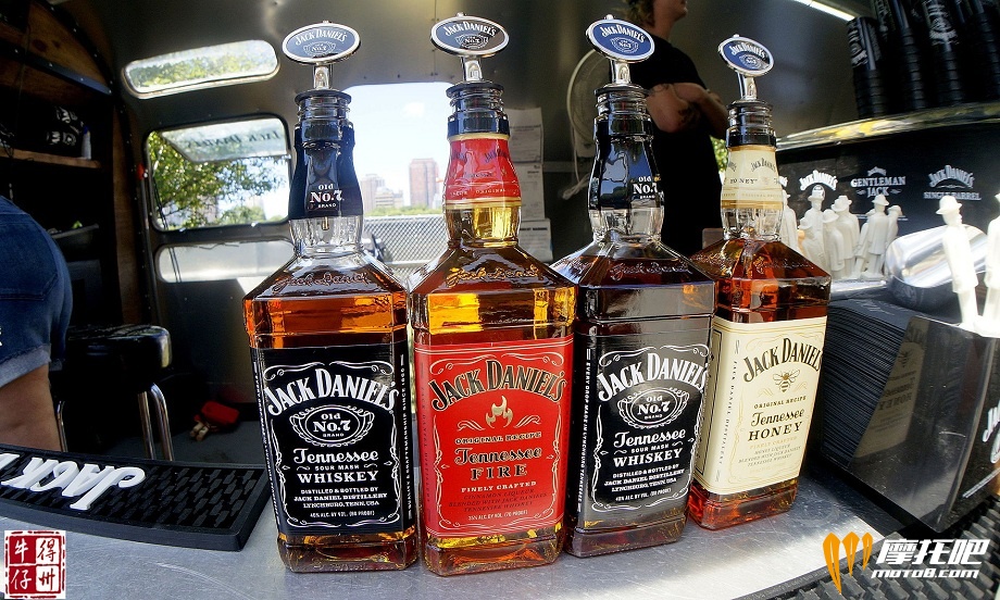 Jack-Daniels-at-Lollapalooza.jpg
