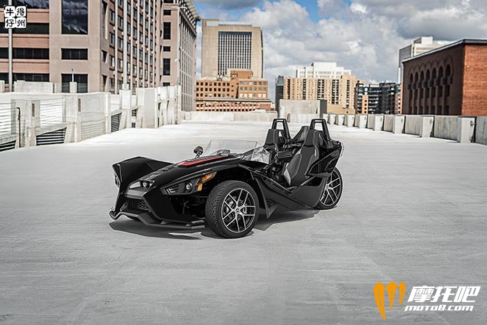 2017-Polaris-Polaris-Slingshot-SL4-small.jpg