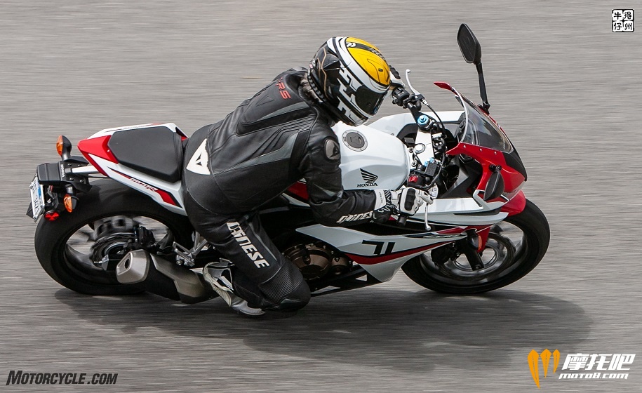 062218-Lightweight-Sportbikes-Honda-CBR500R-8173.jpg