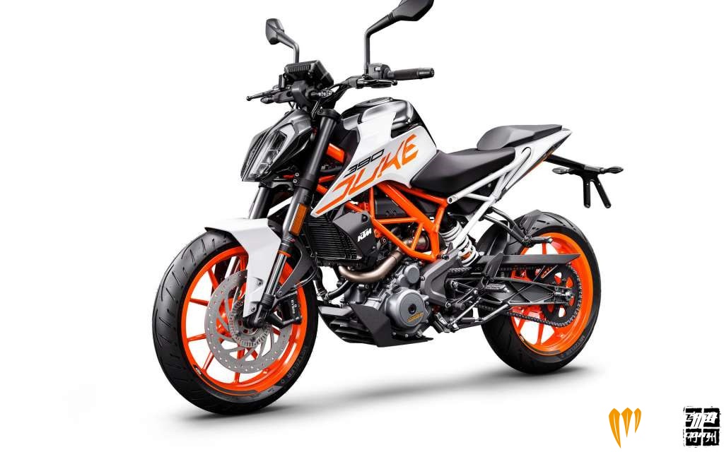 2018-KTM-390-Duke3-1024x640.jpg