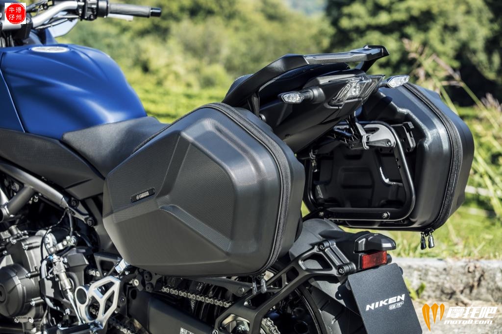 yamaha-niken-gt-2019-la-version-touring-del-triton_hd_90885.jpg