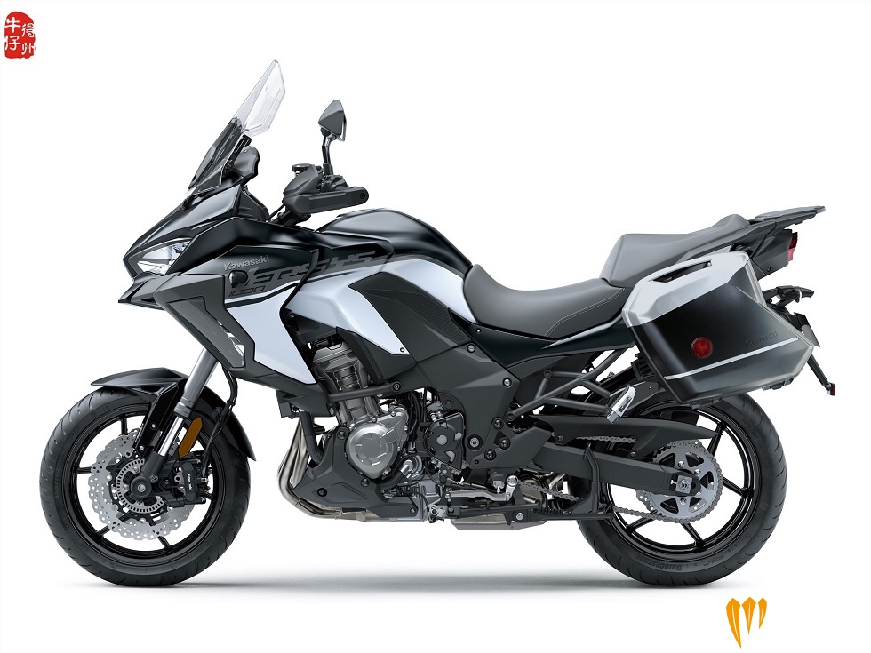 2019-Kawasaki-Versys-1000-SE-LT-Plus2.jpg