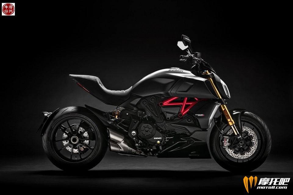 110418-10_2019-DUCATI-DIAVEL-1260-S.jpg