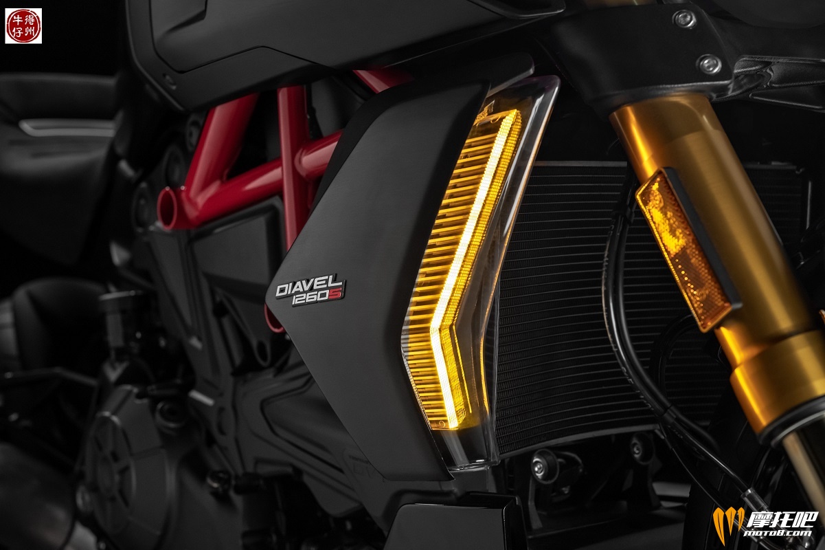 110418-39_2019-DUCATI-DIAVEL-1260-S.jpg