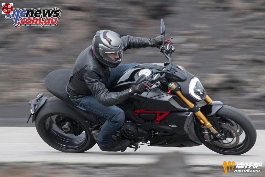 2019-Ducati-Diavel-1260-S-16-1024x683.jpg