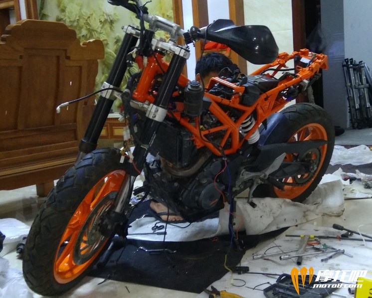 ktm01.JPG