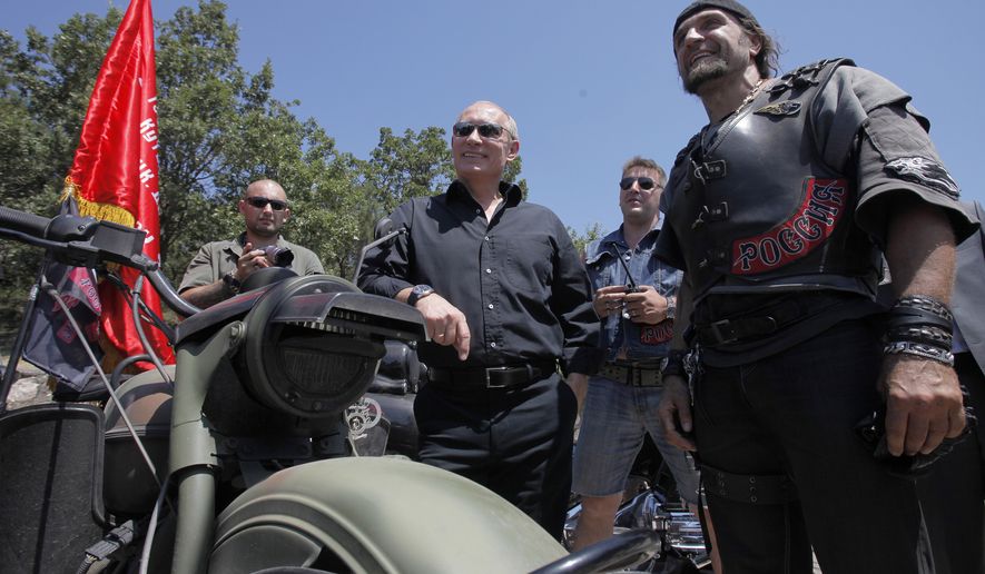 bikers_2_c0-249-3720-2417_s885x516.jpg