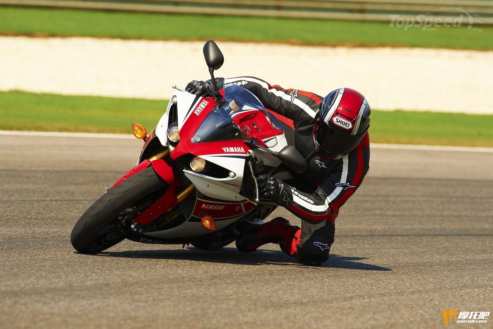 2012-yamaha-ysf-r1-29_1600x0w.jpg