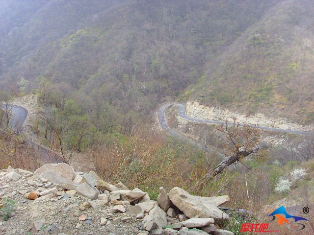 大岭山上的盘山公路