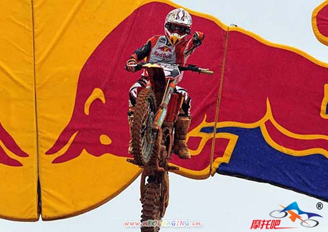 Goncalves_MxGp5P09.jpg