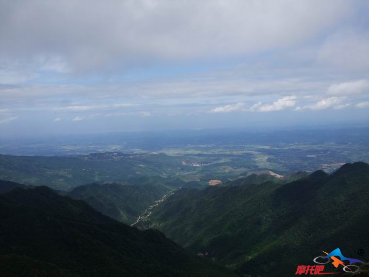 可兴致正浓 不想回家 去 爬1200米的罗仙岭