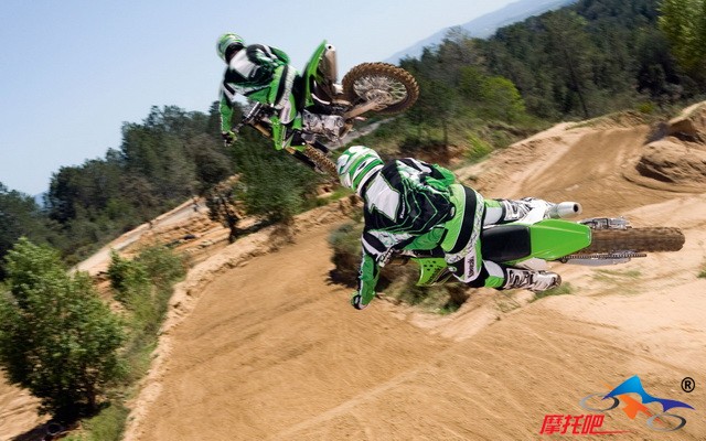 Motocross (4)_缩小大小.jpg