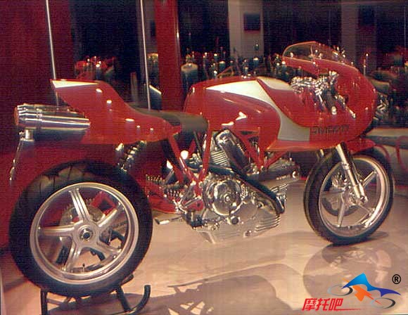 Ducati MH-900 (1998).jpg