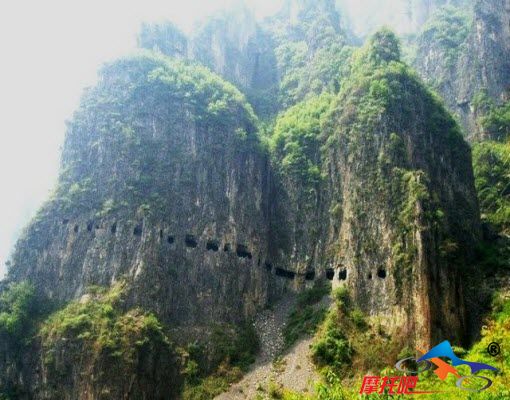 Guoliang-Tunnel-1.jpg